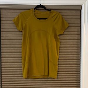 lululemon athletica Yellow Short Sleeve Tee
